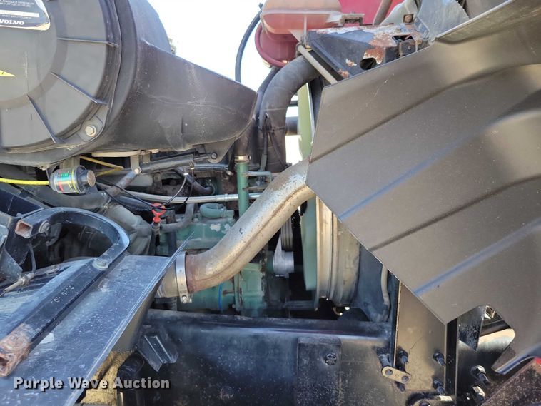 image for item DZ6656 2002 Volvo VHD64F dump truck