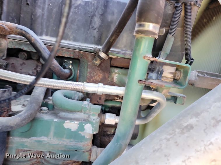 image for item DZ6656 2002 Volvo VHD64F dump truck