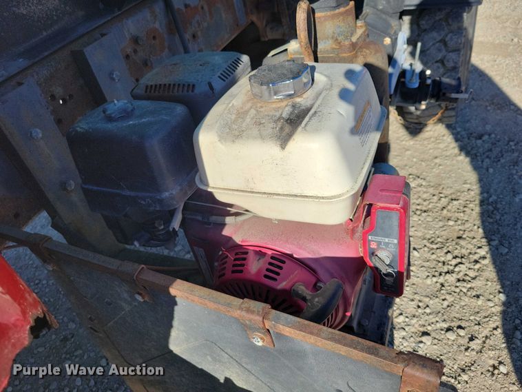 image for item DZ6657 1997 International  4700 water truck