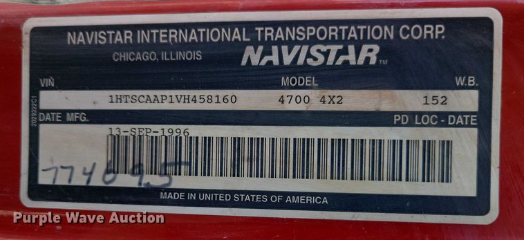 image for item DZ6657 1997 International  4700 water truck