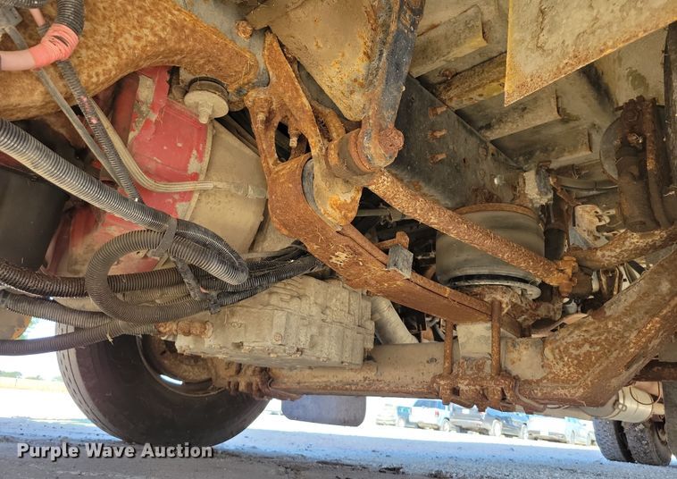 image for item DZ6658 2013 Bluebird school bus