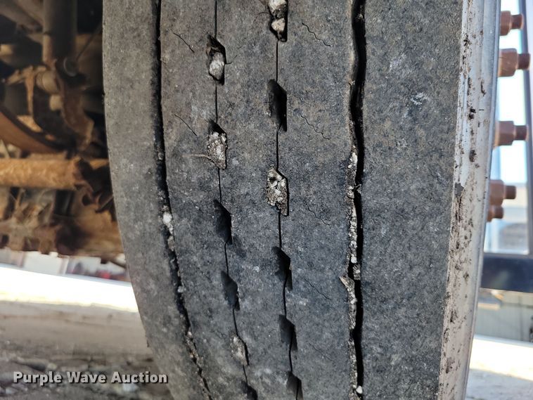 image for item DZ6658 2013 Bluebird school bus