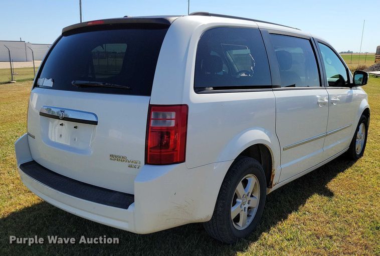 image for item DZ6660 2010 Dodge Grand Caravan van