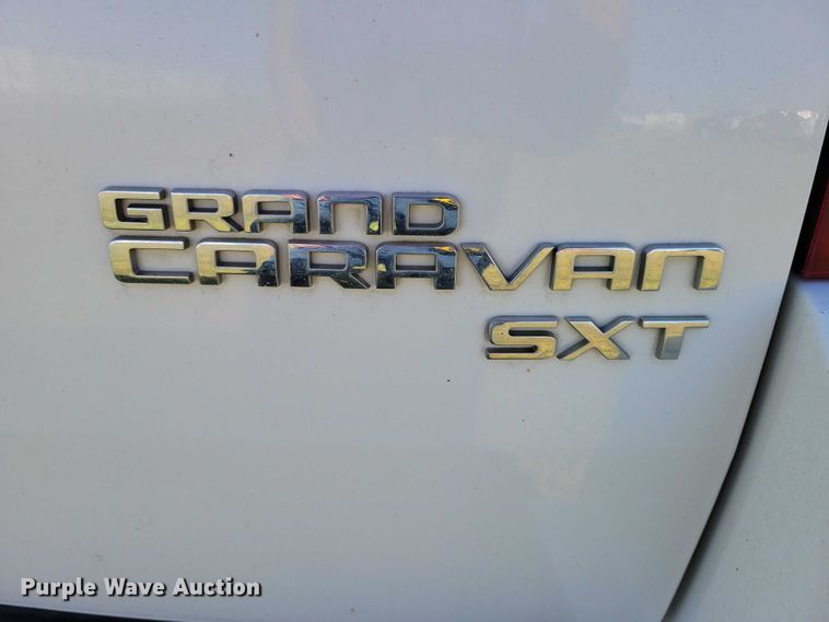 image for item DZ6660 2010 Dodge Grand Caravan van