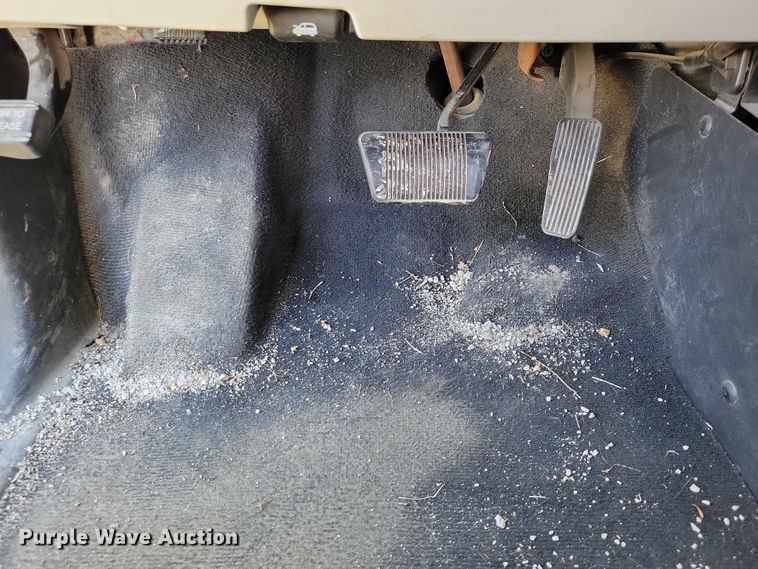 image for item DZ6660 2010 Dodge Grand Caravan van