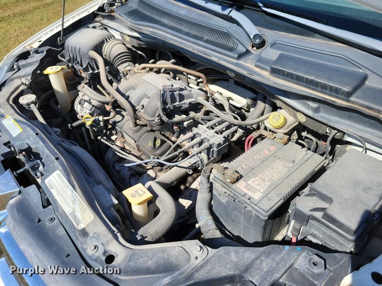 image for item DZ6660 2010 Dodge Grand Caravan van