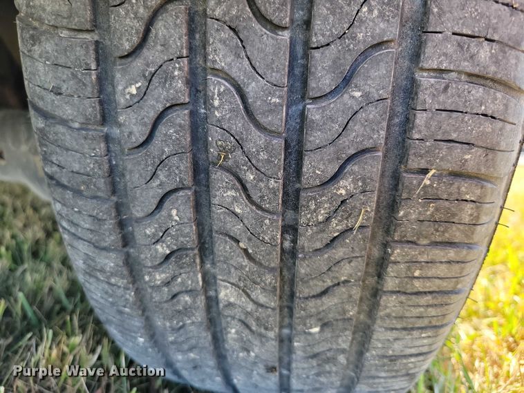 image for item DZ6660 2010 Dodge Grand Caravan van