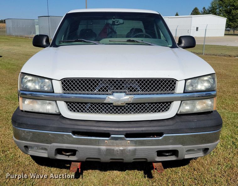 image for item DZ6661 2003 Chevrolet  Silverado 1500 Ext. Cab pickup truck