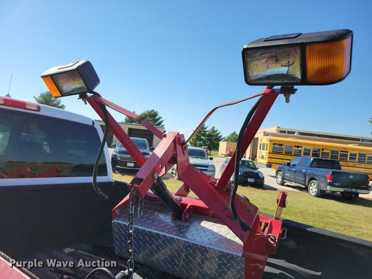 image for item DZ6661 2003 Chevrolet  Silverado 1500 Ext. Cab pickup truck