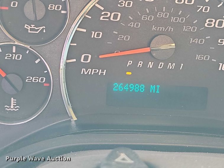 image for item DZ6662 2017 Chevrolet  Express van