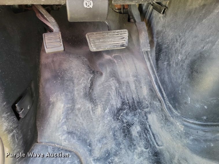 image for item DZ6662 2017 Chevrolet  Express van