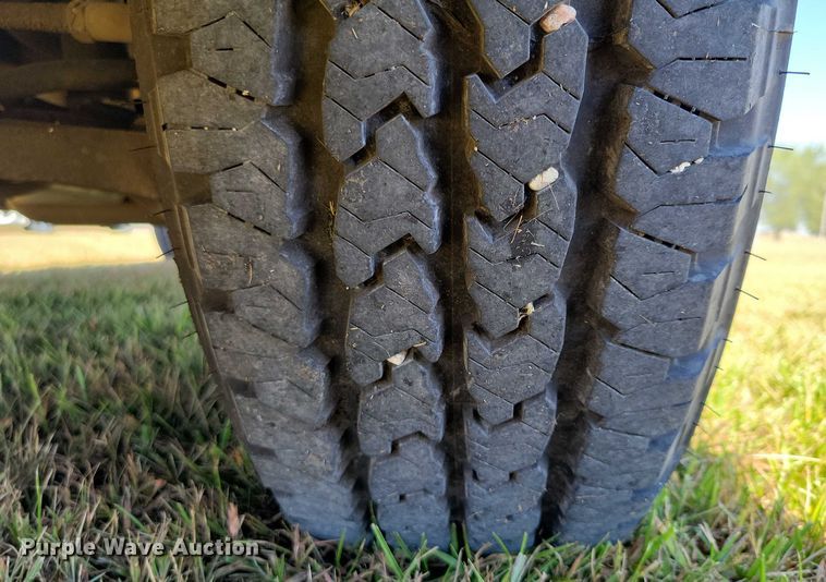 image for item DZ6662 2017 Chevrolet  Express van