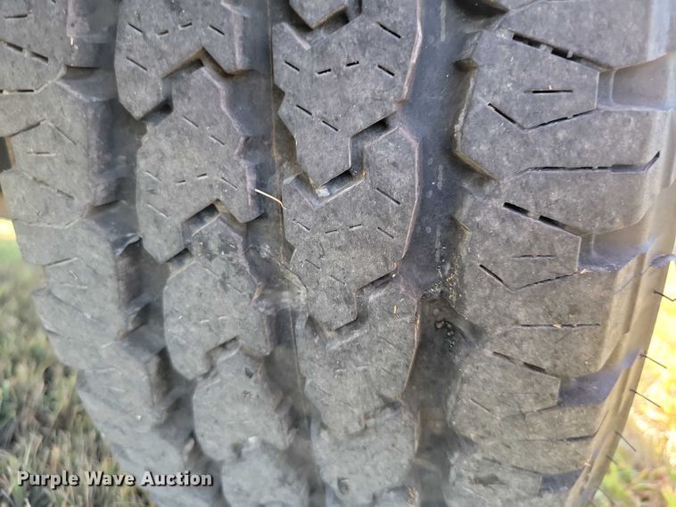 image for item DZ6662 2017 Chevrolet  Express van