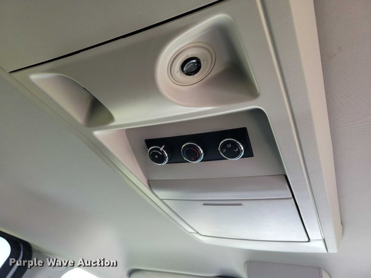 image for item DZ6663 2010 Dodge Grand Caravan  van