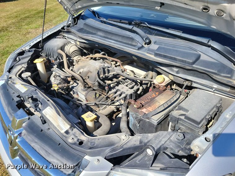 image for item DZ6663 2010 Dodge Grand Caravan  van
