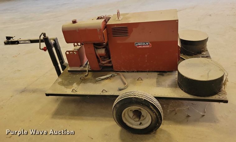 image for item DZ6678 Lincoln welder/generator