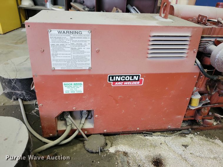 image for item DZ6678 Lincoln welder/generator