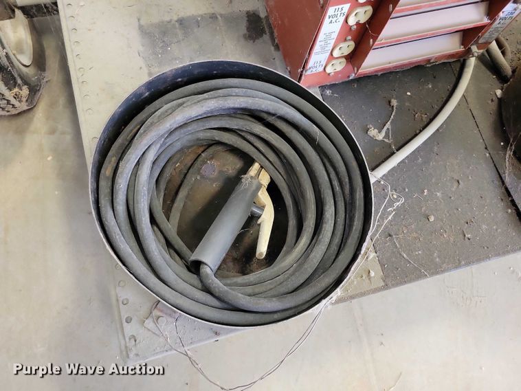 image for item DZ6678 Lincoln welder/generator