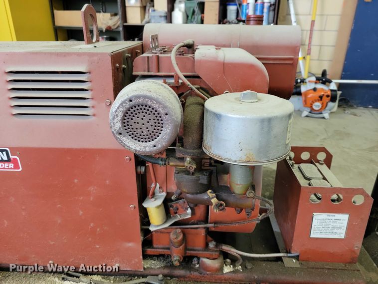 image for item DZ6678 Lincoln welder/generator