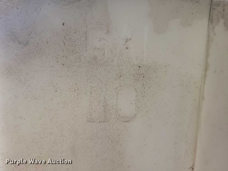 image for item DZ6679 Poly tank