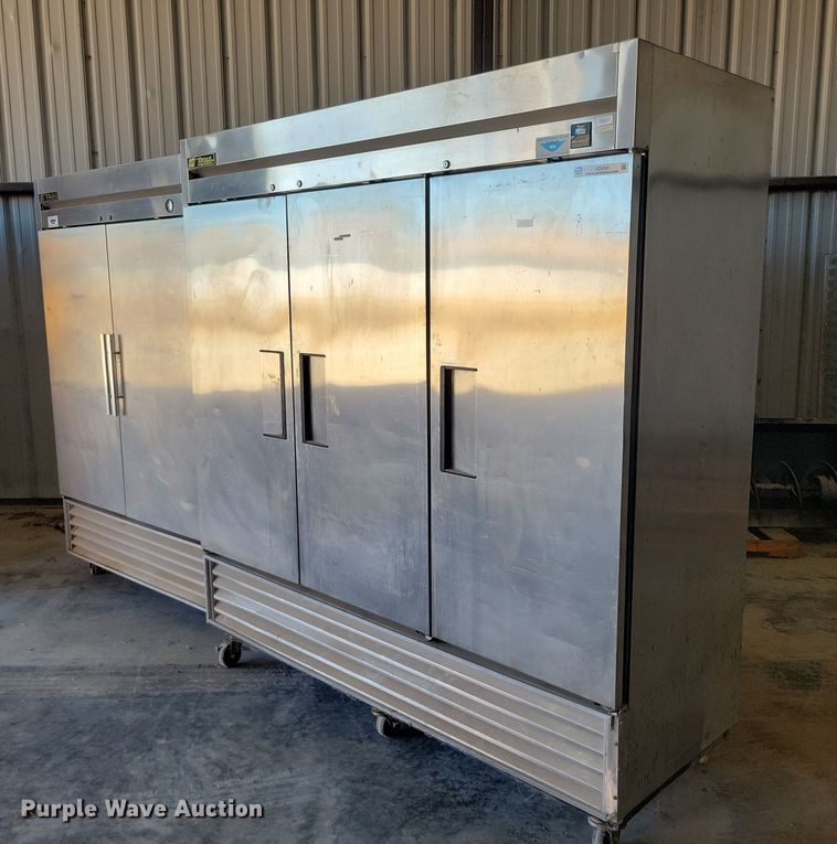 image for item DZ6680 True refrigerator and freezer