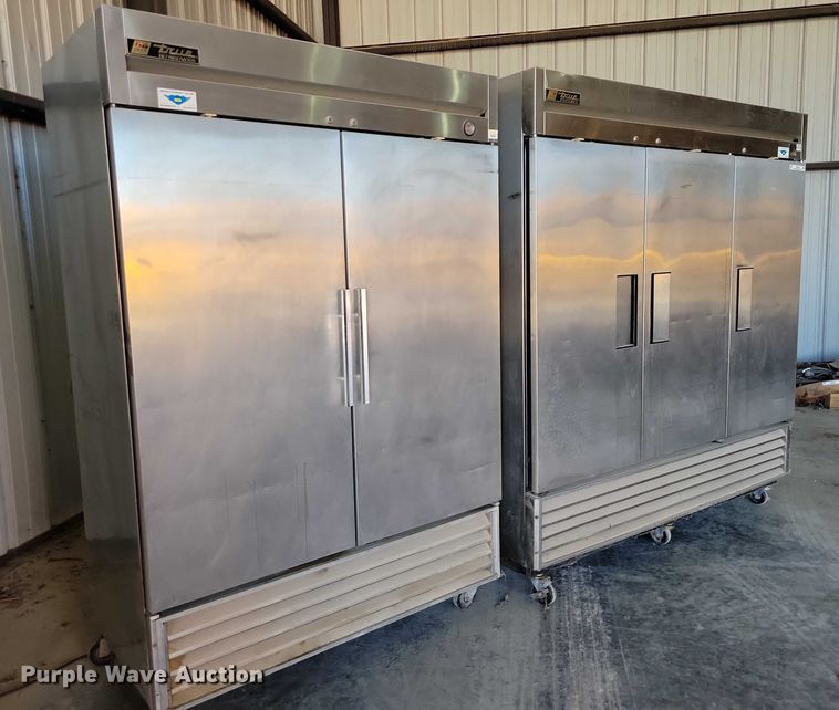 image for item DZ6680 True refrigerator and freezer