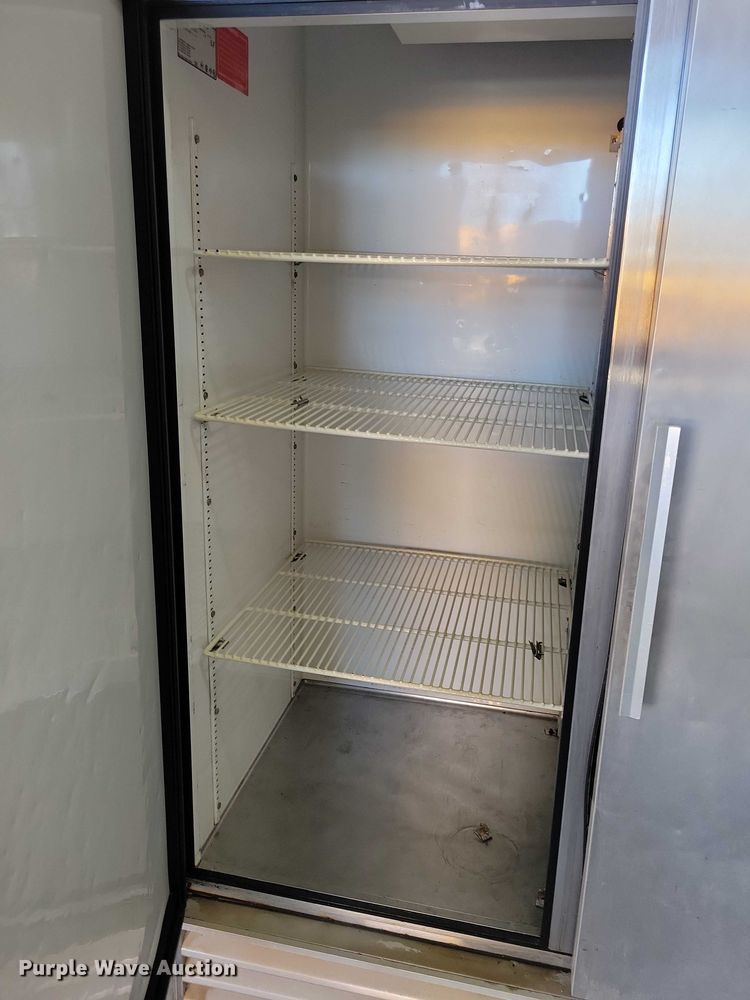 image for item DZ6680 True refrigerator and freezer