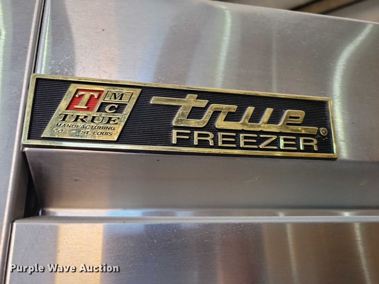image for item DZ6680 True refrigerator and freezer