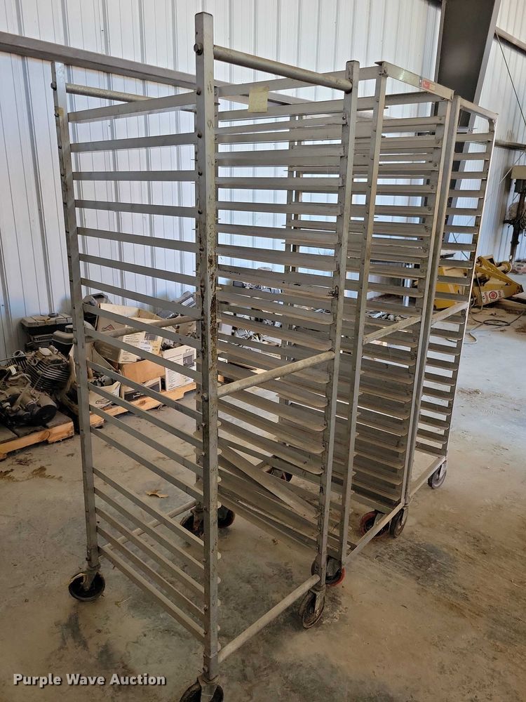 image for item DZ6682 (3) New Age lunch room tray racks