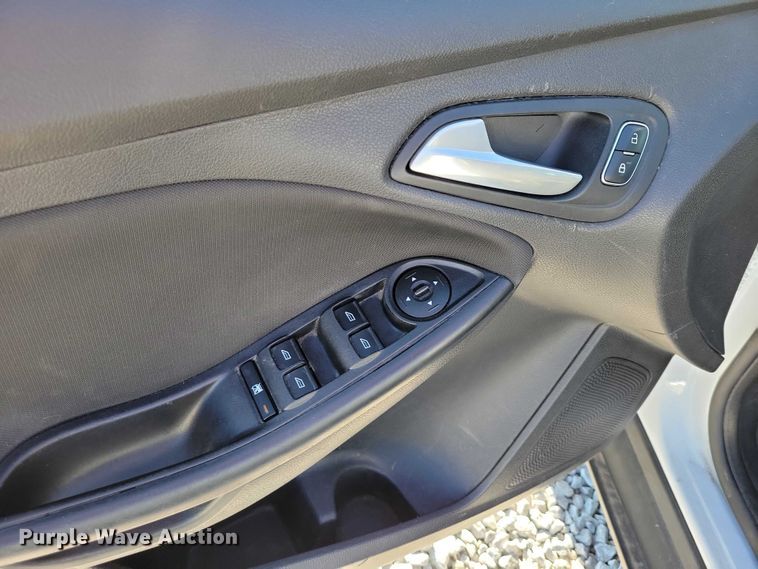 image for item DZ6696 2017 Ford Focus 