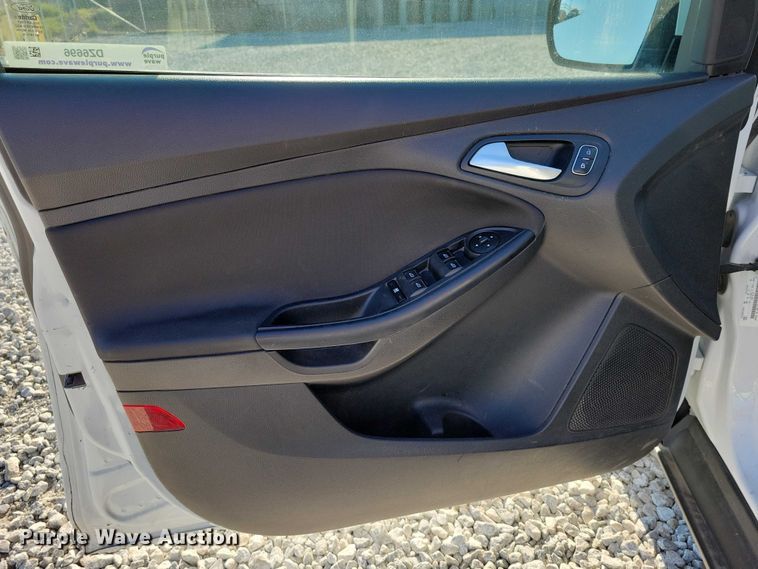 image for item DZ6696 2017 Ford Focus 