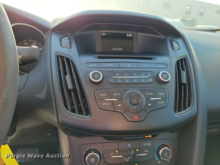 image for item DZ6696 2017 Ford Focus 