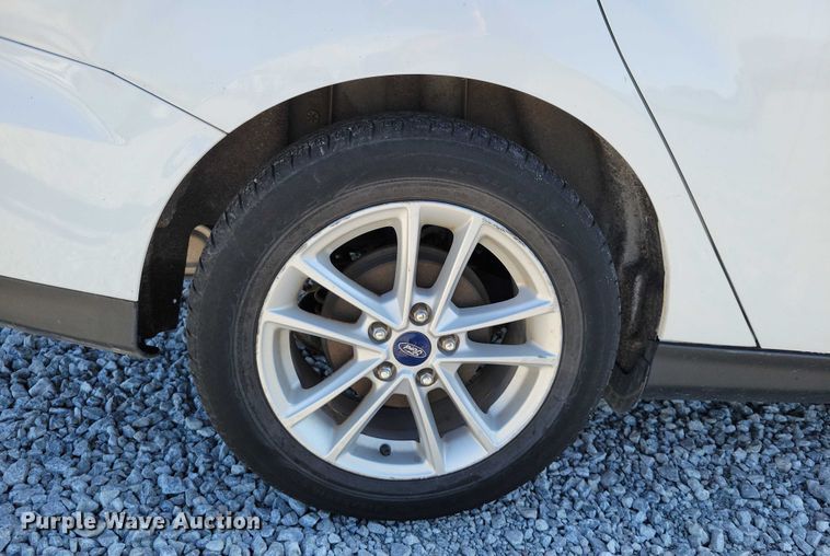 image for item DZ6696 2017 Ford Focus 