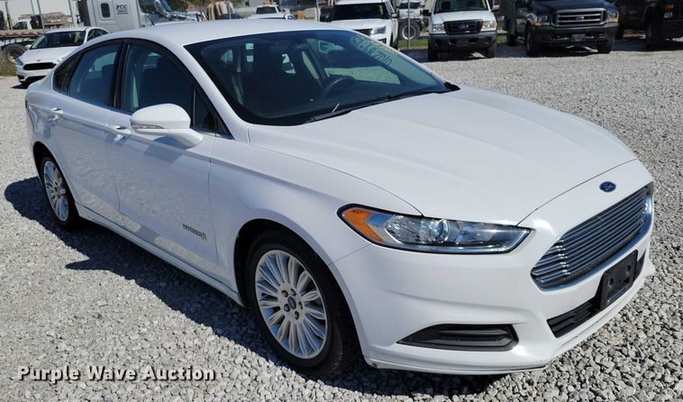 image for item DZ6699 2016 Ford Fusion 