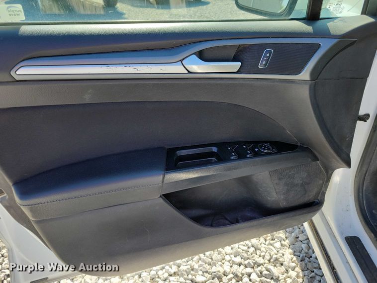 image for item DZ6699 2016 Ford Fusion 