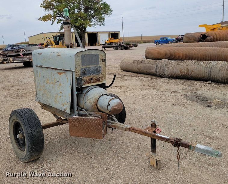 image for item DZ6711 Lincoln welder