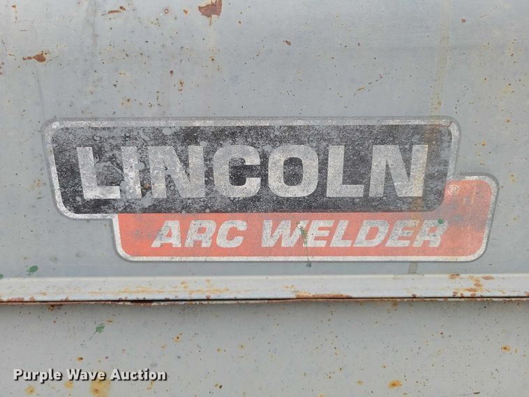 image for item DZ6711 Lincoln welder