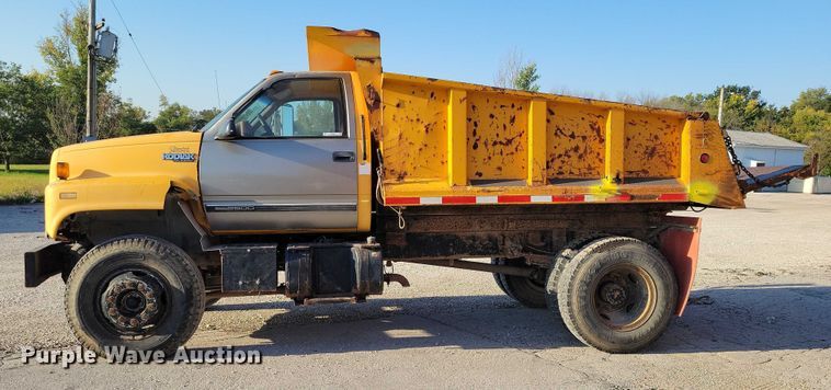 image for item DZ6735 1991 Chevrolet Kodiak C5500 dump truck