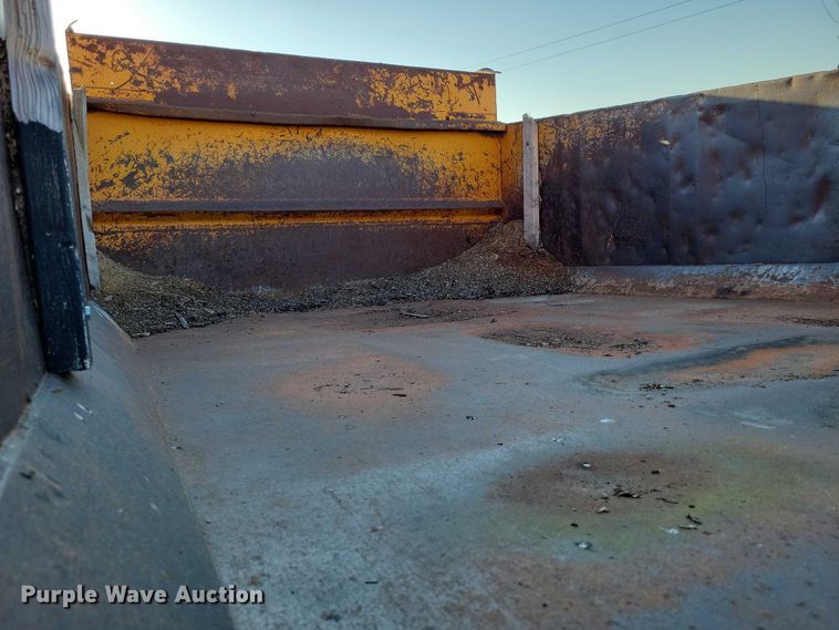 image for item DZ6735 1991 Chevrolet Kodiak C5500 dump truck