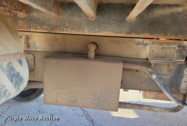 image for item DZ6735 1991 Chevrolet Kodiak C5500 dump truck