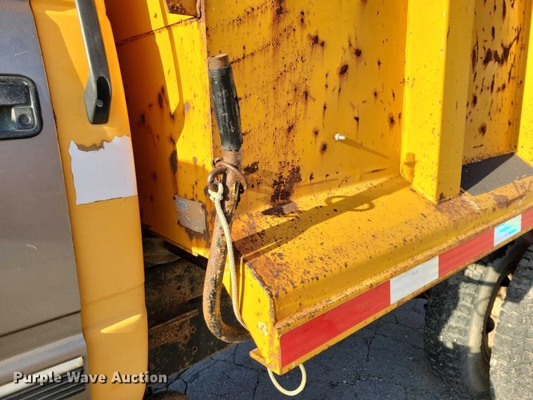 image for item DZ6735 1991 Chevrolet Kodiak C5500 dump truck