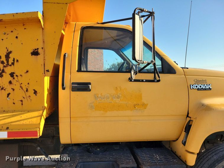image for item DZ6735 1991 Chevrolet Kodiak C5500 dump truck