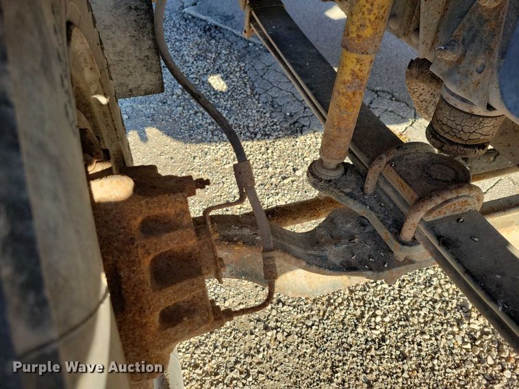 image for item DZ6735 1991 Chevrolet Kodiak C5500 dump truck