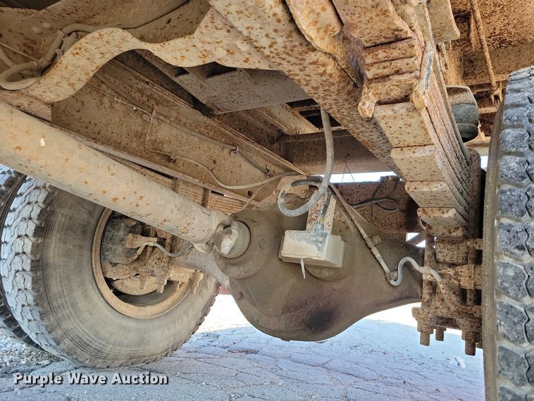 image for item DZ6735 1991 Chevrolet Kodiak C5500 dump truck