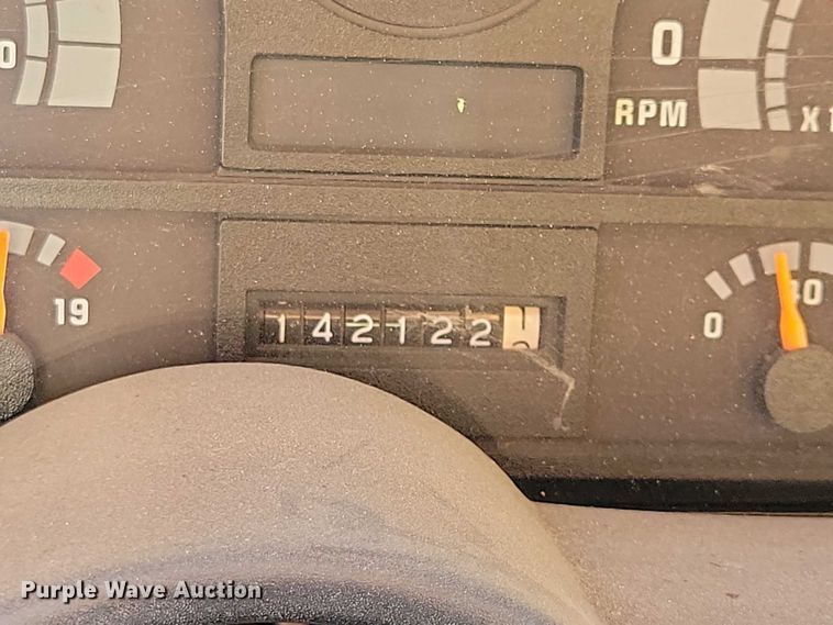 image for item DZ6735 1991 Chevrolet Kodiak C5500 dump truck