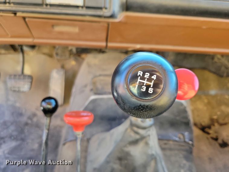 image for item DZ6735 1991 Chevrolet Kodiak C5500 dump truck