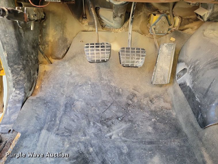 image for item DZ6735 1991 Chevrolet Kodiak C5500 dump truck