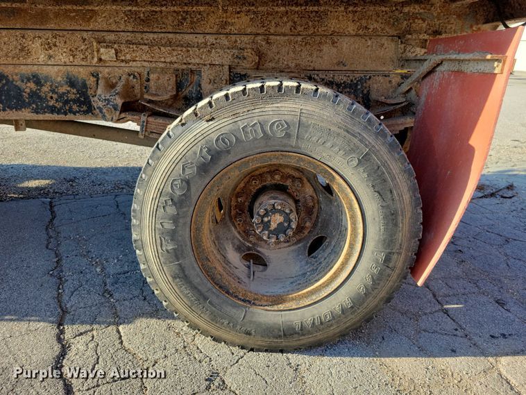 image for item DZ6735 1991 Chevrolet Kodiak C5500 dump truck