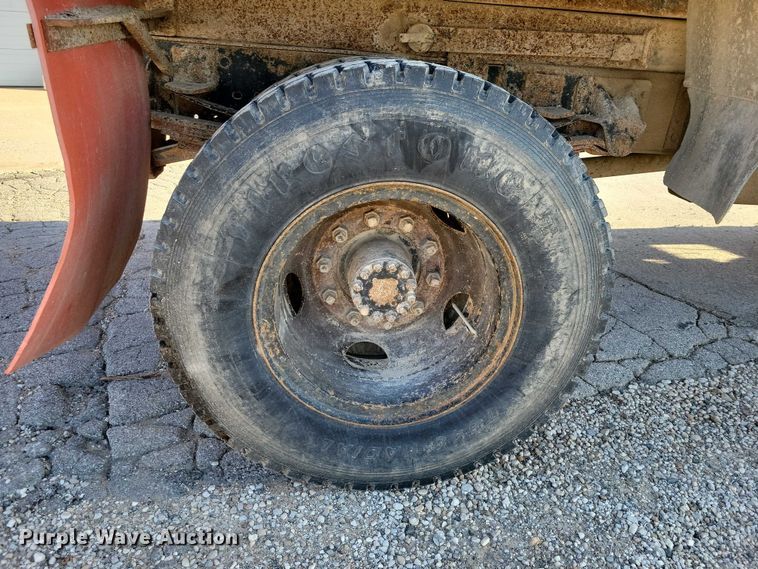 image for item DZ6735 1991 Chevrolet Kodiak C5500 dump truck