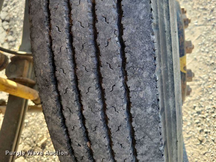 image for item DZ6735 1991 Chevrolet Kodiak C5500 dump truck